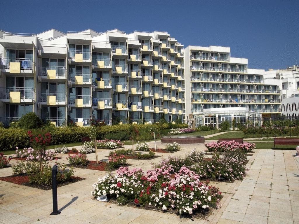 Laguna Beach Hotel อัลเบนา ภายนอก รูปภาพ